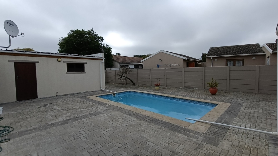 3 Bedroom Property for Sale in Highbury Western Cape